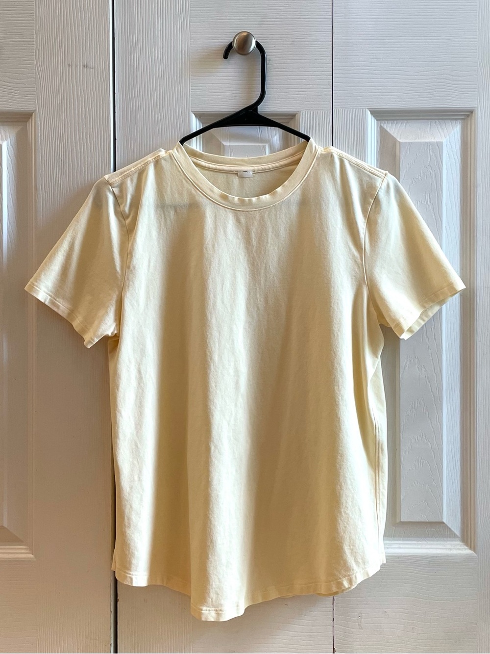 Lululemon: Pastel Yellow Crew Neck T-Shirt